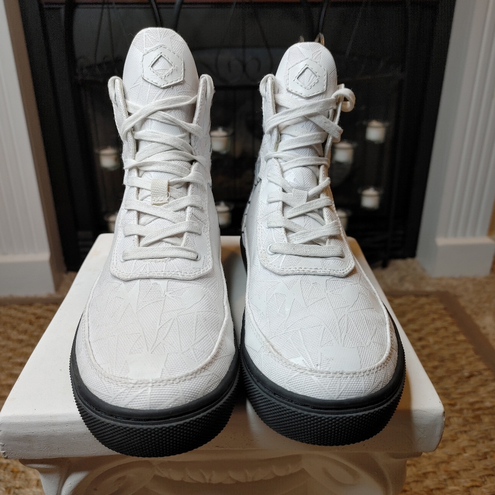 RARE! GLOW IN THE DARK, SIX HUNDRED FOUR PATRICK BRAVO  HI-TOP MEN 5, WOMEN 6.5 - Picture 7 of 16